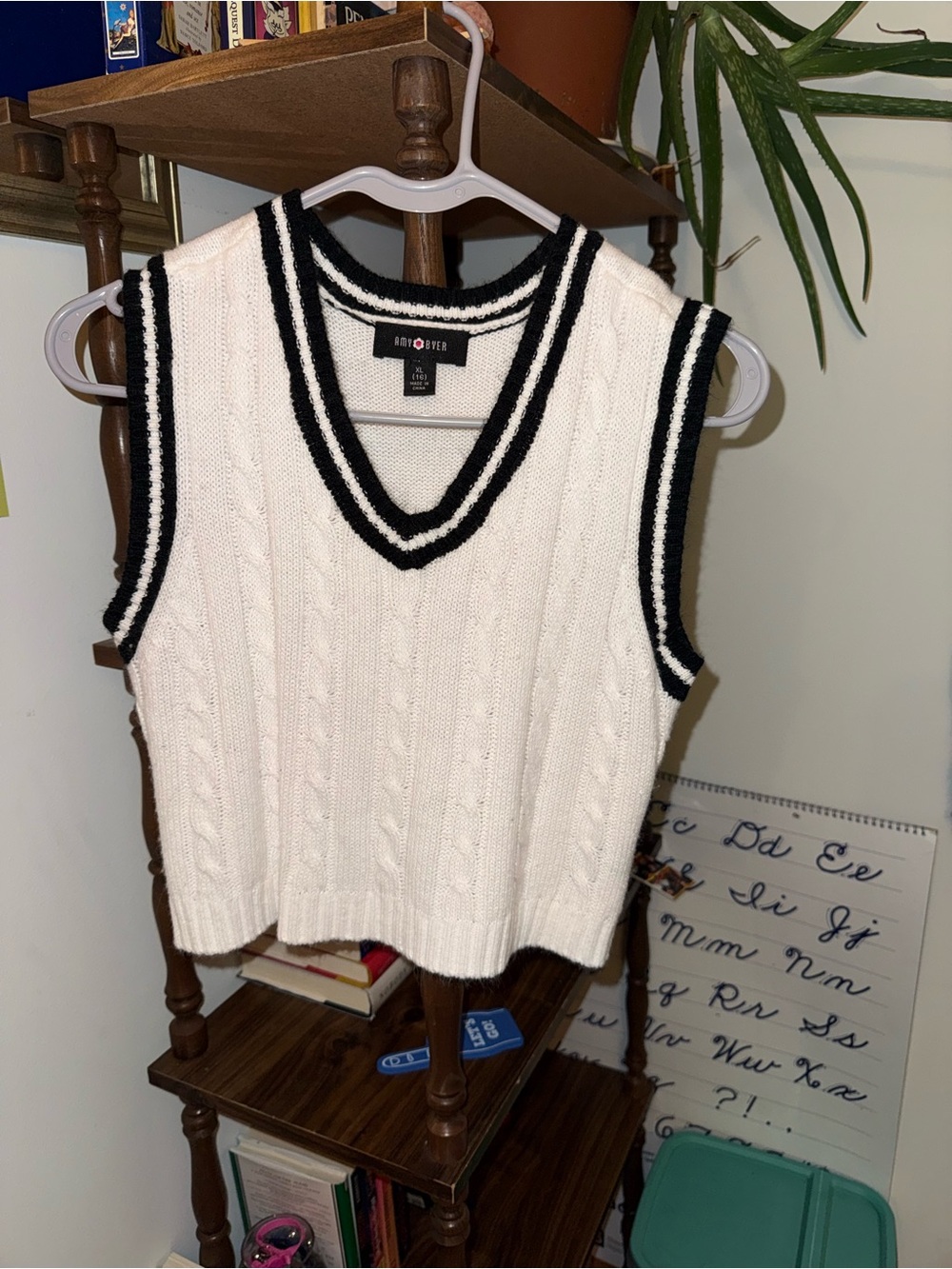 Ann Taylor cropped sweater vest